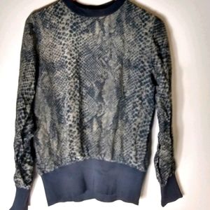 Christel 10 Silk Navy Gray Snake Retro Style Top